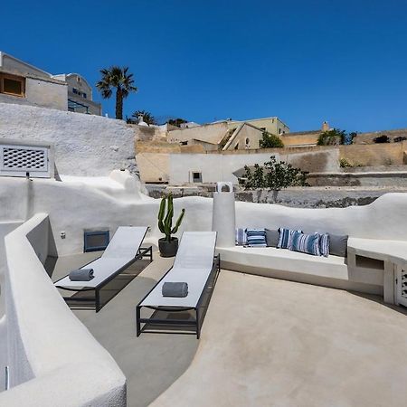 Gilbert'S Cave With Cave Jacuzzi Villa Megalochori  Bagian luar foto