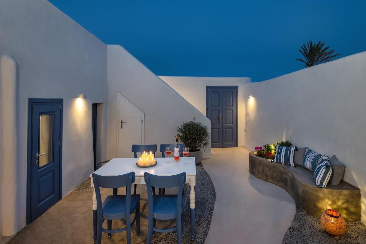 Gilbert'S Cave With Cave Jacuzzi Villa Megalochori  Bagian luar foto