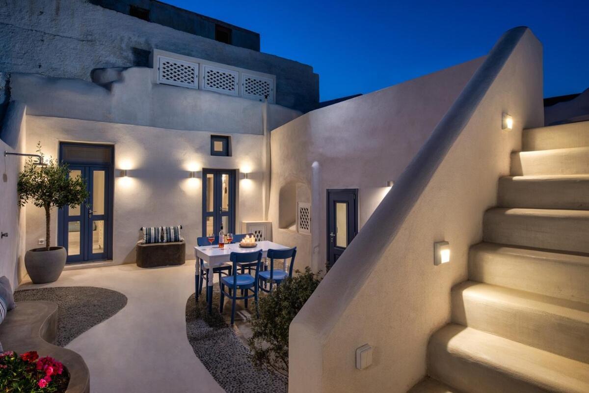 Gilbert'S Cave With Cave Jacuzzi Villa Megalochori  Bagian luar foto